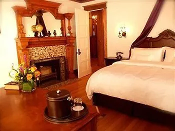 Patterson Inn Denver Bed & Breakfast